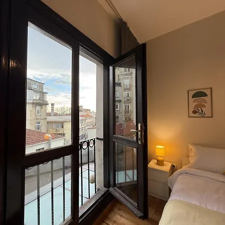 Galata Hive *